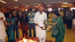 Ashpuramaa-Samudrimaa-Havan-2008-Birmingham-2008-03-09-16-05-40