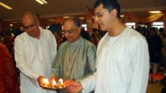 Ashpuramaa-Samudrimaa-Havan-2008-Birmingham-2008-03-09-16-36-32