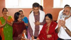 Ashpuramaa-Samudrimaa-Havan-2008-Birmingham-2008-03-09-16-37-14