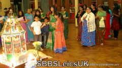 Navratri-2008-10-02-20-33-40