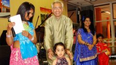 Navratri-2008-10-05-22-49-44