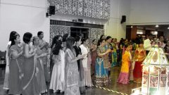 Navratri-2009-09-25-22-42-49