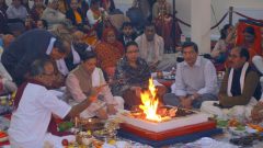 2015-02 Trikamji Bapu Murti Prastistha (32)