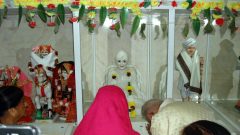 2015-02 Trikamji Bapu Murti Prastistha (75)