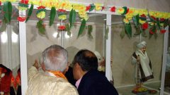 2015-02 Trikamji Bapu Murti Prastistha (77)